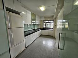 Blk 578 Hougang Avenue 4 (Hougang), HDB Executive #568190571